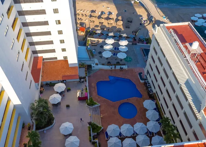 Delfin Beachfront Resort - Downtown Puerto Vallarta Optional All-Inclusive